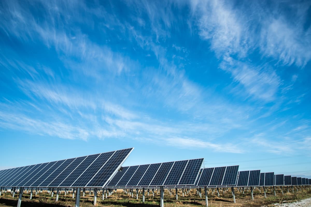 Paneles solares fotovoltaicos en tejado — subvenciones autoconsumo solar Cantabria IDAE